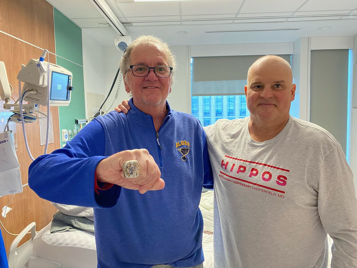 olmanhunk's tweet photo. Thanks Chaser for taking a picture with me yesterday and letting me wear your Stanley Cup Ring. You made my day. https://t.co/q3ZU5iRcxm