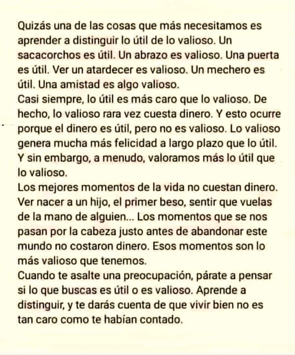 Merche_77's tweet photo. Y tú, que prefieres? Lo útil? O lo valioso? ❤️ https://t.co/TtcvAt8YaP
