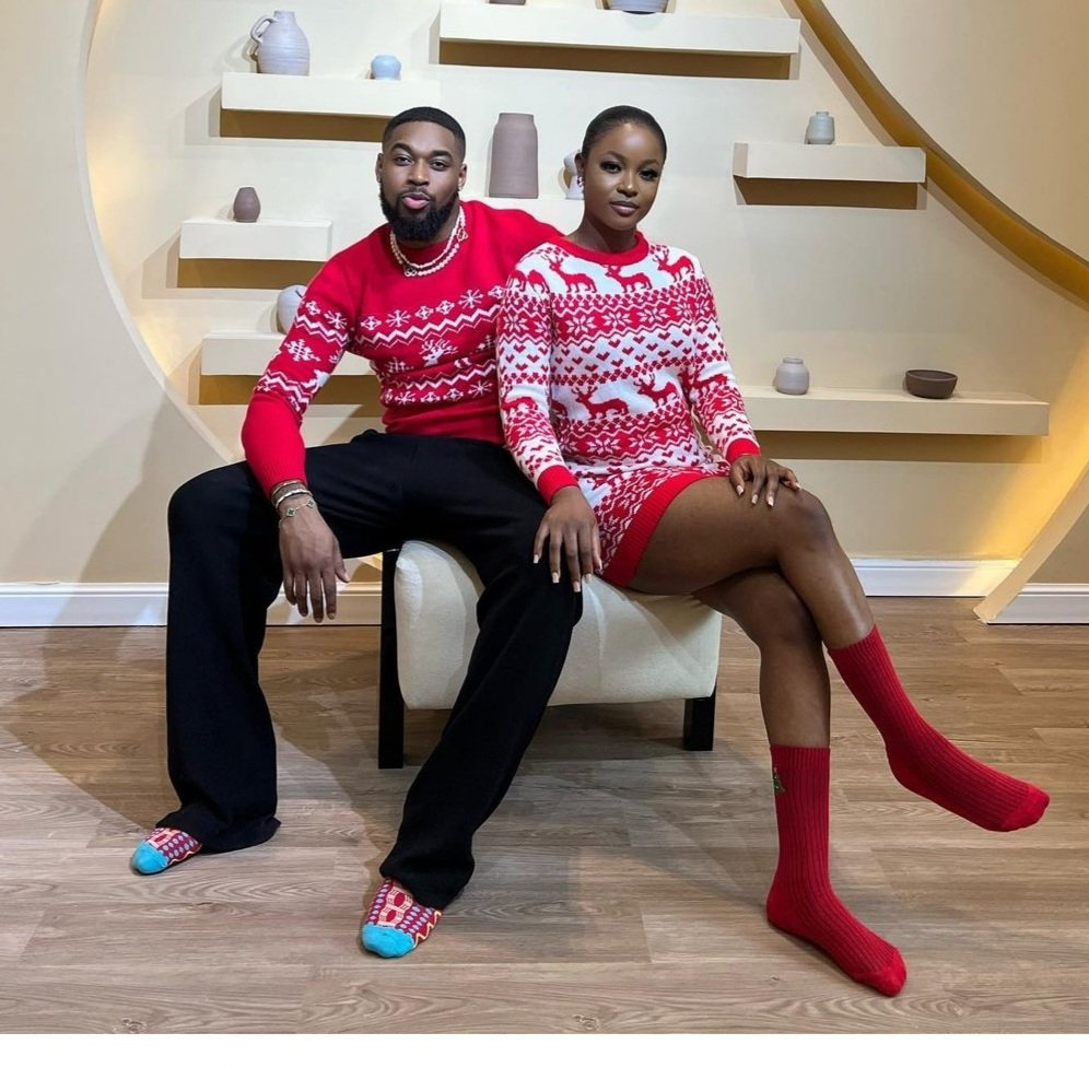 bosun_bukky's tweet photo. Shella's Christmas is here in January 🤣🤣🤣
Unpredictable duo🤣🤣🤣 #shellalovers #sheggzolu #Sheggzfc #BellaOkagbue you better go and shout merry Christmas under their tree on IG🤣🤣 https://t.co/z3vVXmK7MQ