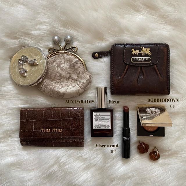 furthermuse's tweet photo. essentials https://t.co/4GFNciO5cO
