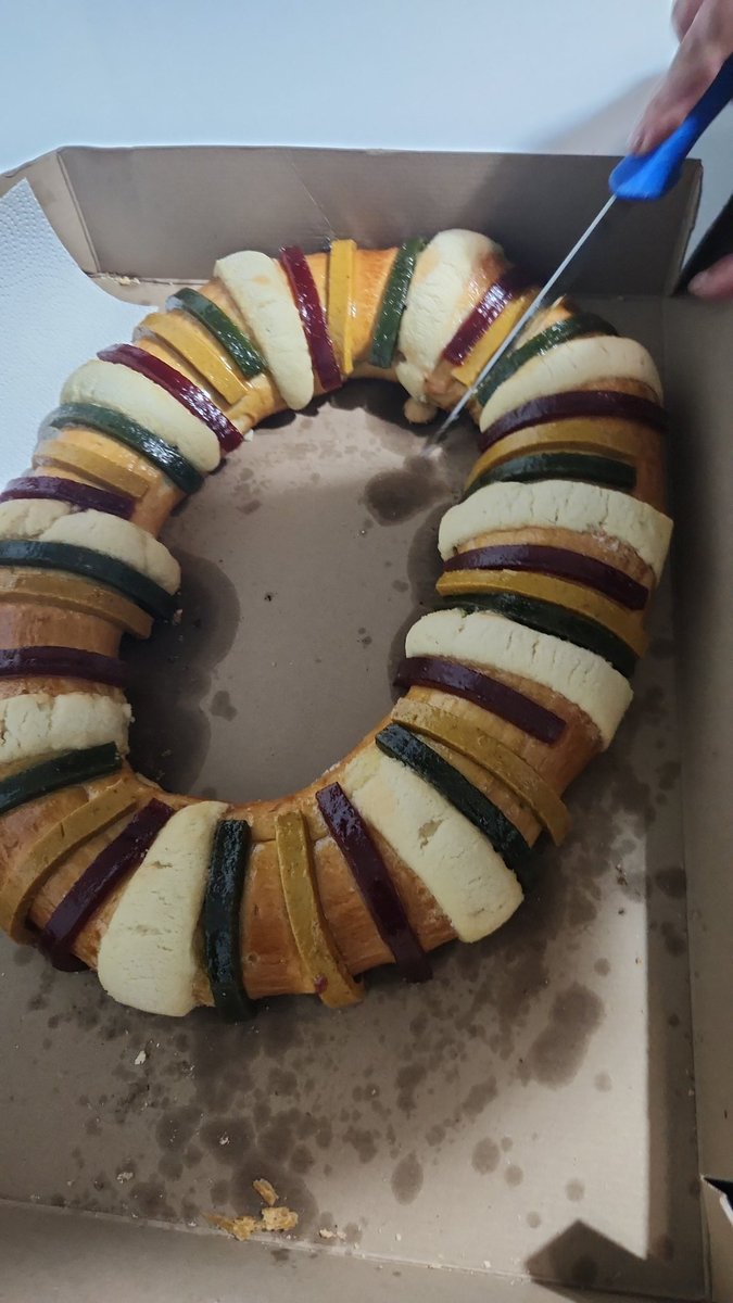 BitosMariscos's tweet image. Raza ¿Qué tal las estuvo la rosca de reyes? A mí me tocó el monito y pues ni modo tamales de mariscos estilo Bitos eaaaaaaaaale