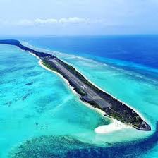 Why didn’t I see this before ? I don’t understand why I was planning maldives when we have our own Lakshadweep 😍 #Lakshadeep #India #Indiatourism #ProudIndian #AgattiIsland