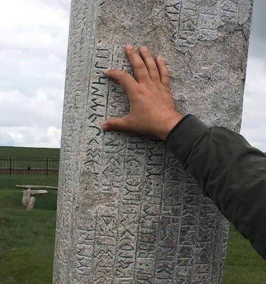 gokceekatuun's tweet photo. Türk’üm diyemeyenlerin yeni jargonu; 
‘’ Osmanlı torunuyum’’ Osmanlı bir ailedir. Türk ise bir ırktır. Irkını inkar eden soysuzdur. https://t.co/mZisvISkwE
