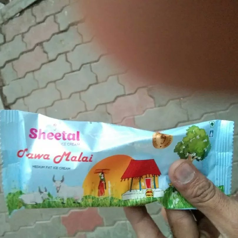 cocivia_india's tweet image. La cena de miércoles con curry de papa, lentejas verdes llamado mung dal,  roti, arroz, fulwadi, pav bhaji y los dulces con mohanthal y el helado de kulfi.
 
#homefood #homecooking #wednesdaydinner #wednesdayfood #foodblogger #foodie #español #comida #comidaindia #ahmedabadfoodie