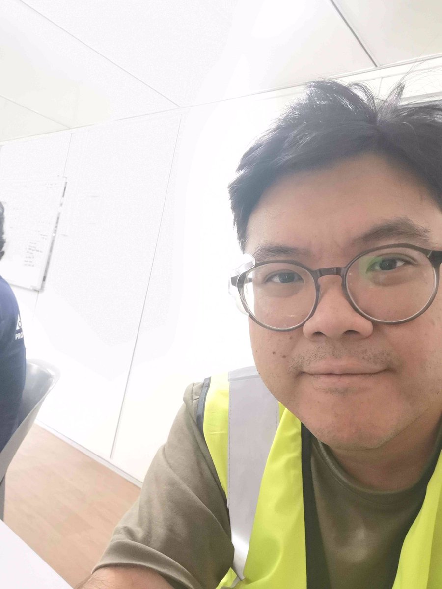 SteffonSia's tweet photo. GM friends!

On the lookout today for risks or issues that could compromise well-being👀

Protect yourself and don’t overexert today🏋🏾‍♀️

I look and feel exhausted but can’t take a break just yet

I also need a haircut lol

But what is life without a strong sense of duty😅 https://t.co/fNgzhsLDuU