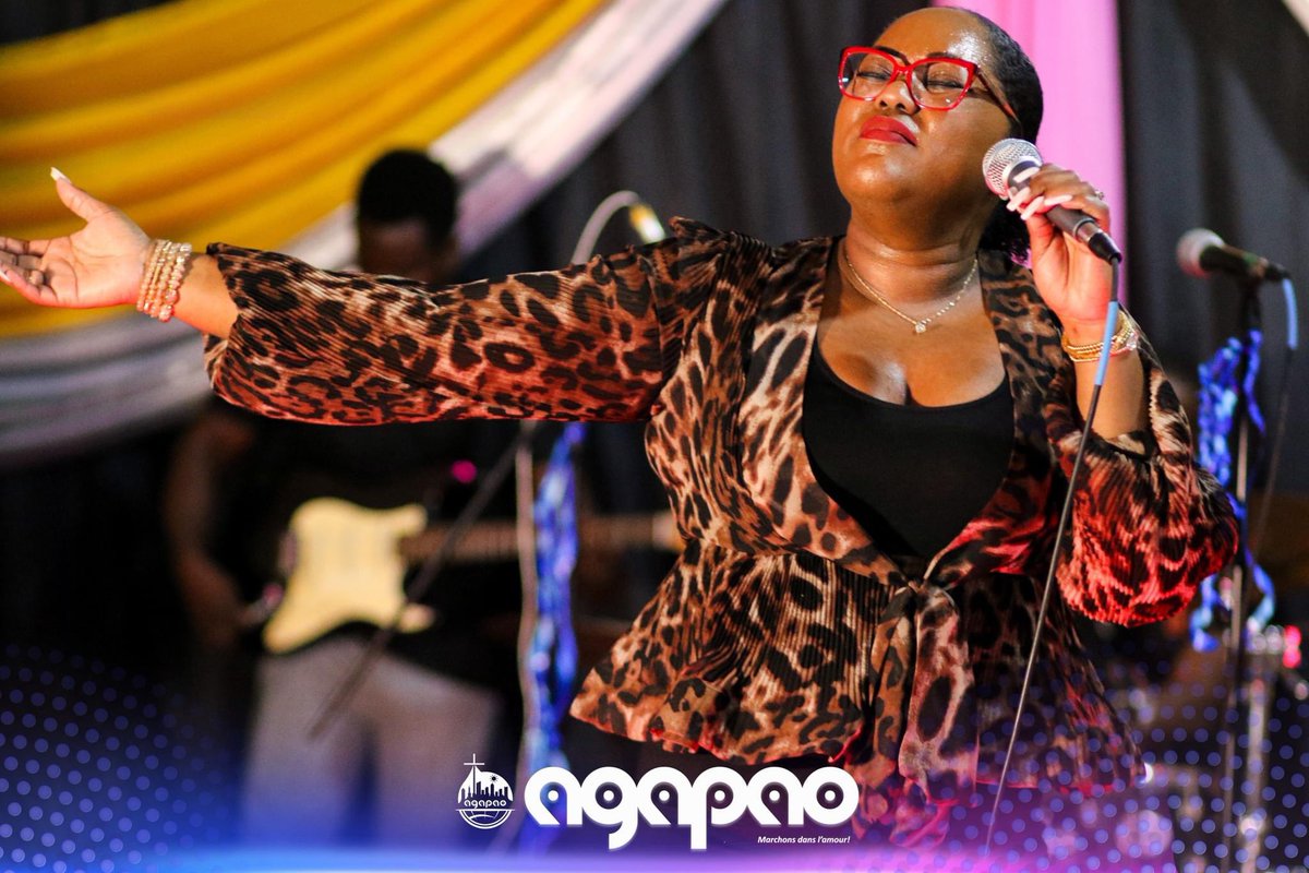 Barbaracassa's tweet image. Quand la promesse doit s’accomplir, les vents contraires s’amplifient.
Quand la situation persiste, résiste avec cette arme puissante qu’est l’adoration.
#pwomèspam 
#mwengenyonpwomèsoutètmwen