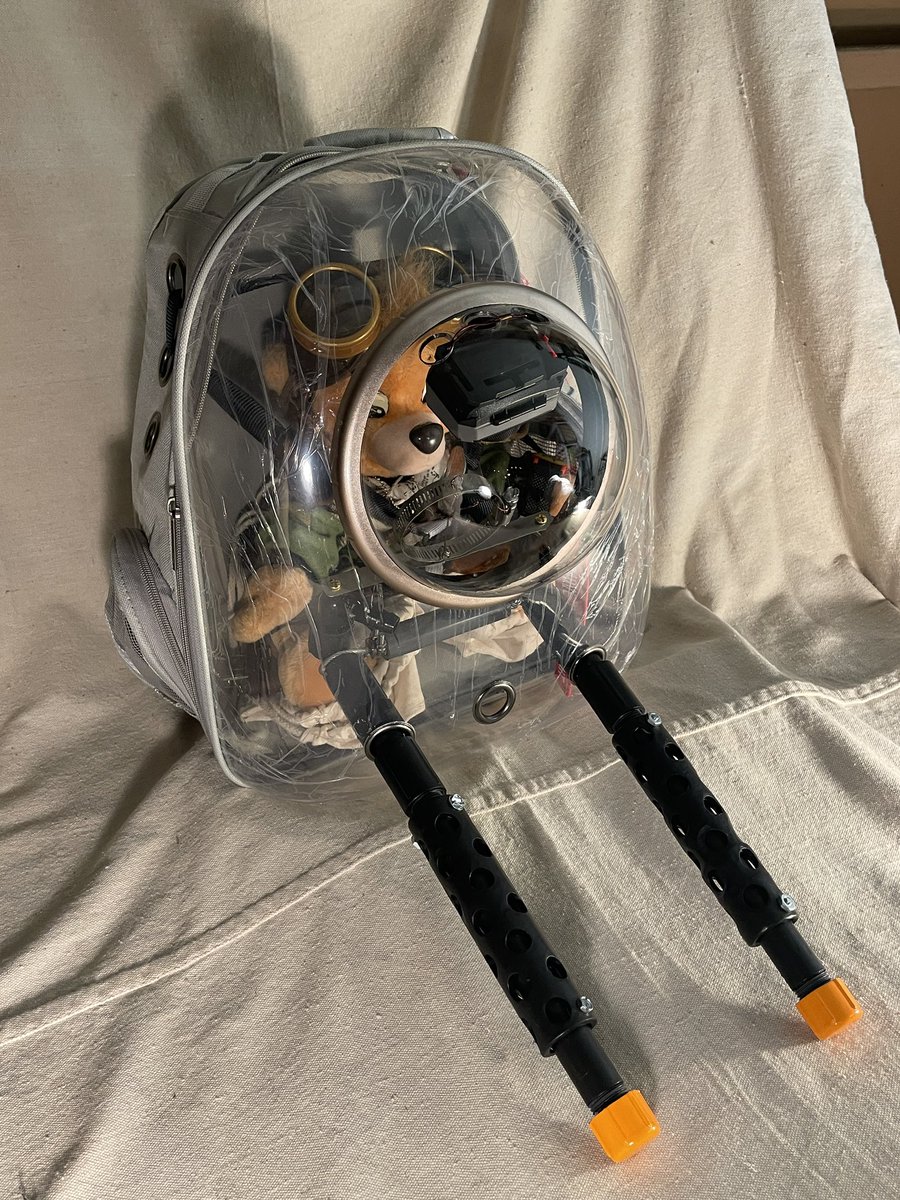 Foxer421 tweet media