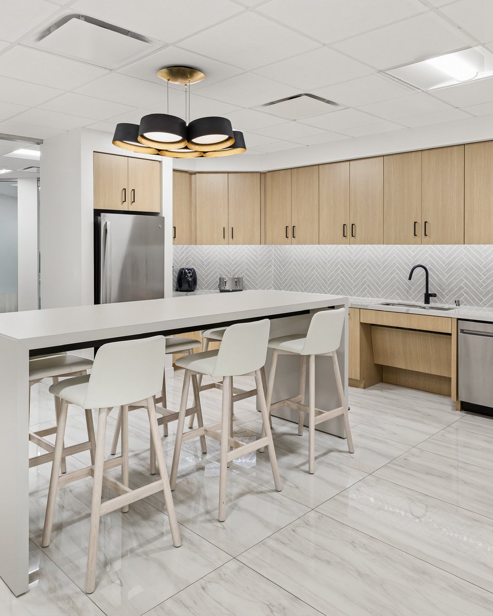 NorthgateTX's tweet photo. Kicking off 2024 with pictures of our client King Operating’s new, sleek space. Another successful office transformation completed with precision and speed! 

Thank you to everyone involved who played an integral part of creating their beautiful office at The Colonnade! https://t.co/tVKjQ31Ryb
