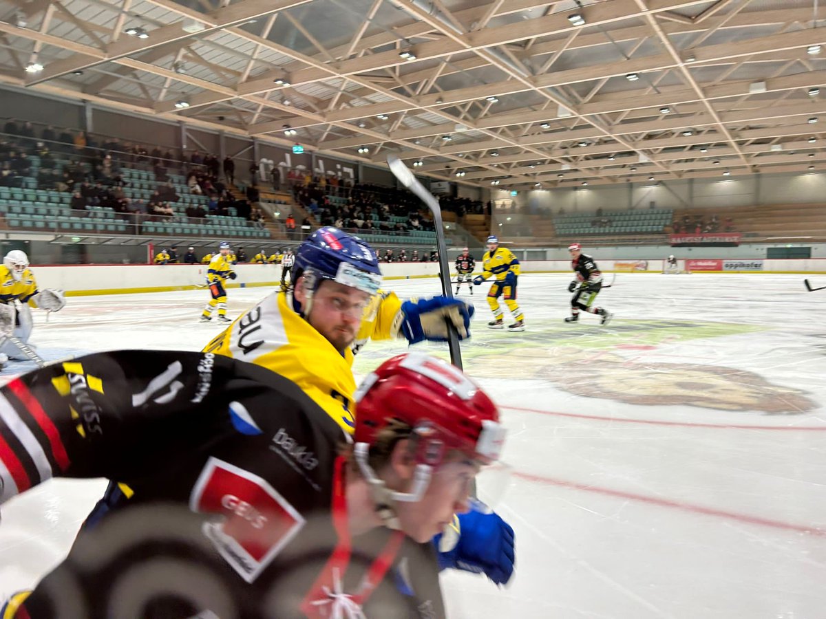 Erinnerungen kommen auf

2:3 verliert der EHC Arosa auswärts beim EHC Frauenfeld. Die Partie widerspiegelt das Auf und Ab der Mannschaft in dieser Saison.

ehcarosa.ch/news/?article=…

Hopp Arosa!