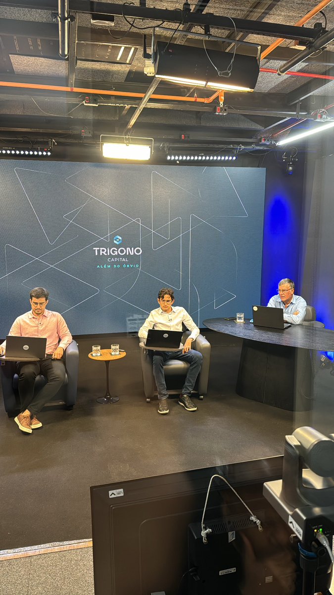 Primeira live do Werner do ano!

Veja aqui: youtube.com/live/1h_WnOZu2…