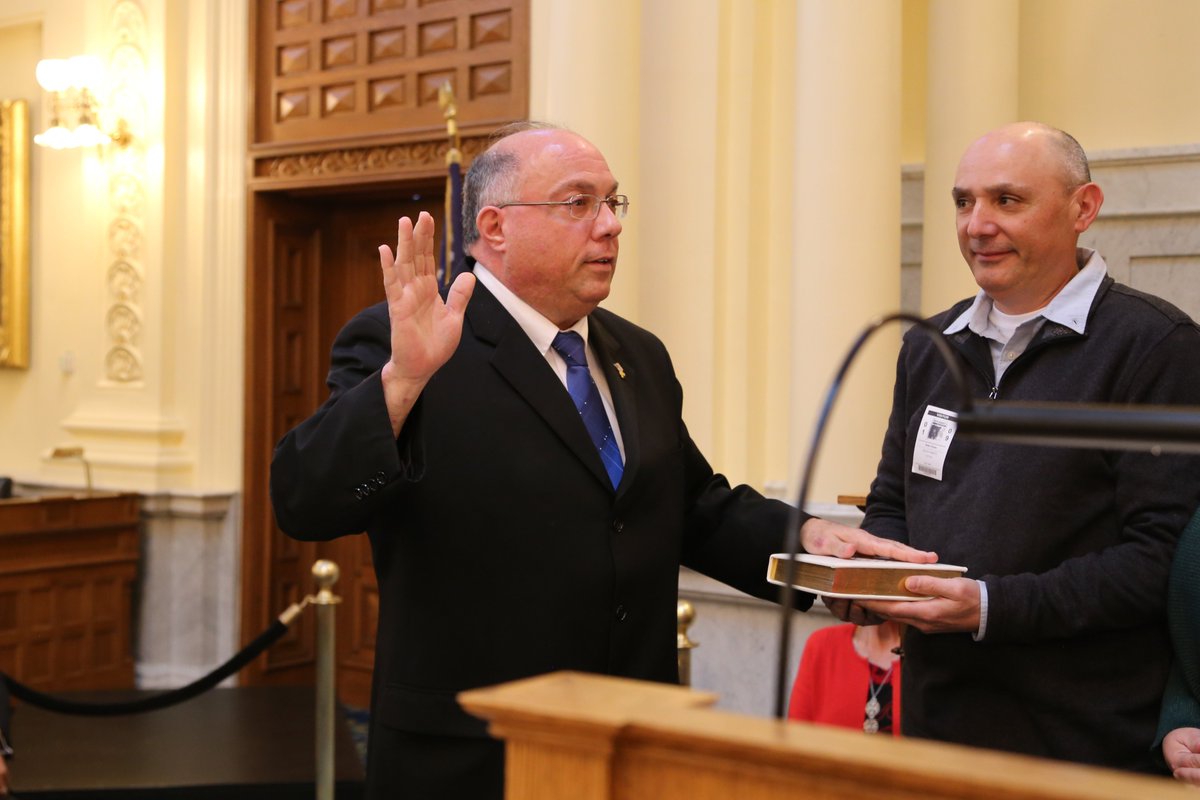 Congratulations to Senator Carmen F. Amato, Jr. (R-9) who was sworn into office yesterday. 

“I look forward to working with colleagues from both sides of the aisle to make New Jersey more affordable for our families and retirees,” said Senator Amato.