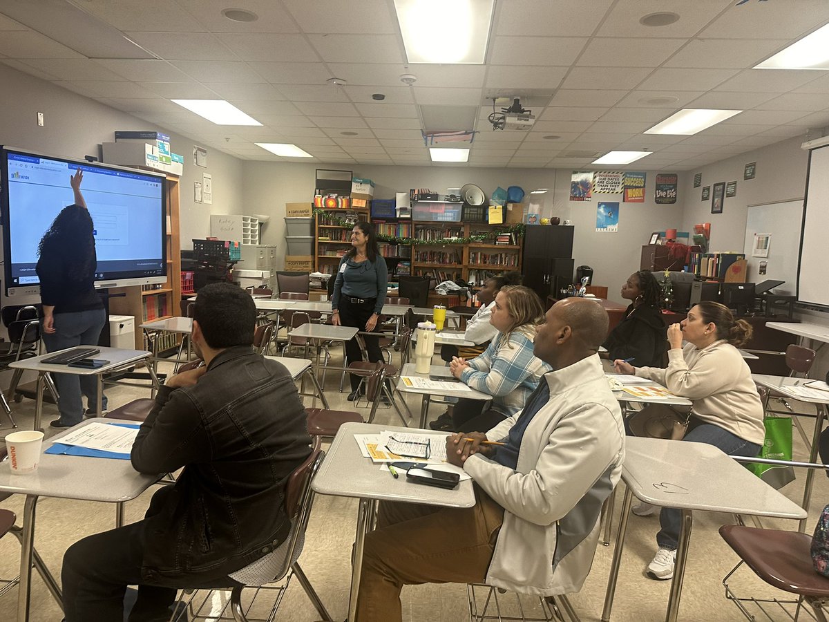 sdpbcESP's tweet photo. Yesterday’s Empowered New Educator Seminar was a great success! We had a blast pouring into our new educators & look forward to doing it again! #ESP24 #Catchthewave @SDPBCProfDev https://t.co/UG6ZATIIGP