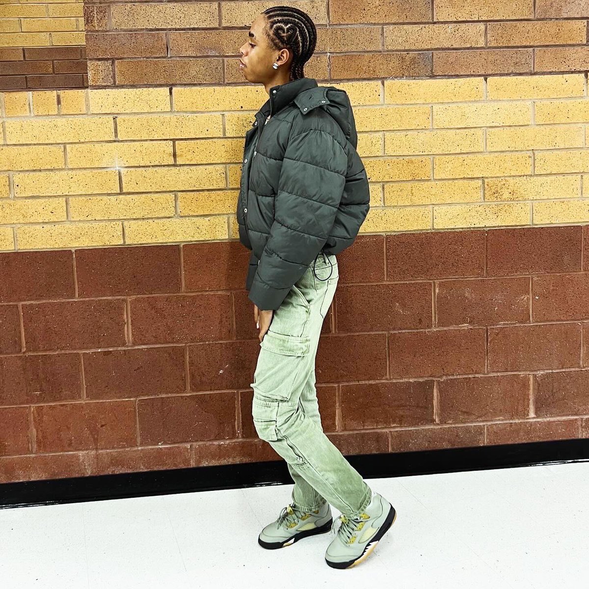 FCHSTigers's tweet image. Happy (belated) Birthday J #CameraTime📸 #WeAreFayette wish you the best! 🖤💛🐅