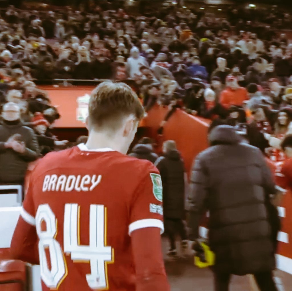 Zynified7's tweet image. Am Ecstatic, Bloody Relieved. WE really did turn around the match in the 2nd half and HUGE Thanks to Jones &amp;amp; Gakpo👏🏻👏🏻
Jones deserved to be Player Of The Match &amp;amp; look out for Bradley, this kid has got so much potential.
#LivFul #CarabaoCup #FirstLeg #Anfield #TrustInKlopp #YNWA