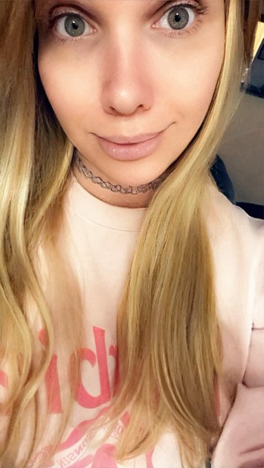 She&rsquo;s back  to blonde will be blonder in 5 weeks ❤️ https://t.co/HYrdtSdmuD