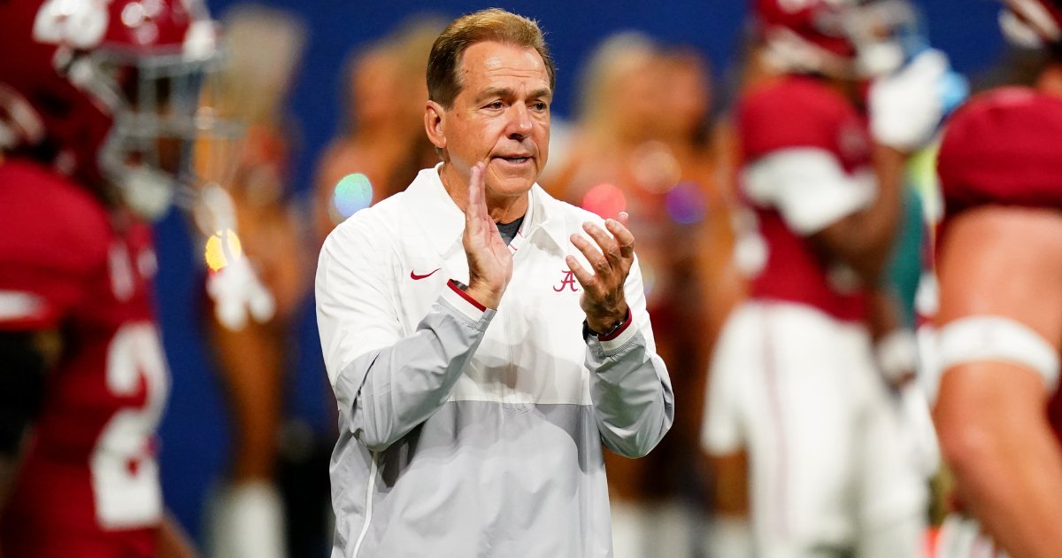 Charlie_Potter's tweet photo. Alabama head football coach Nick Saban to retire, per @ClowESPN 

The end of an unprecedented era.

🔗: https://t.co/DY0JzitAEB https://t.co/5rYh5RZTxp