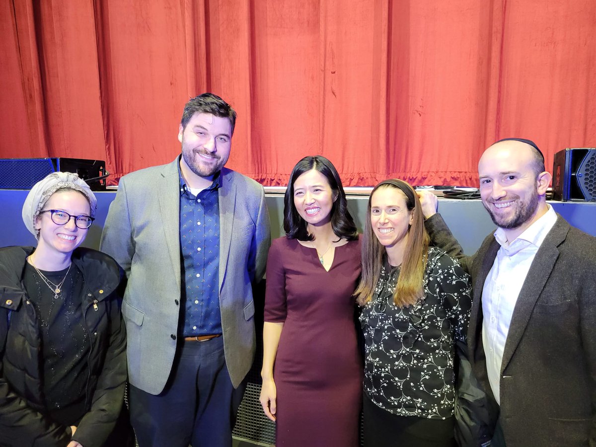 AriellaHellman's tweet photo. Great to be at the Mayor's State of the City Address last night along with members of the Boston Orthodox Jewish community. Thank you @MayorWu for your strong leadership! https://t.co/8d2UMEO7Gv