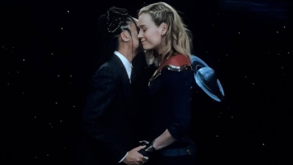 _Bishop_xx's tweet photo. They're canon i don't care. https://t.co/E8kRXIySkn
