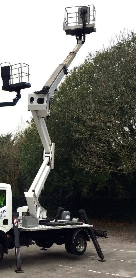 Can you help us???? We need the services of a 16m Cherry Picker to help adjust some of our floodlights that have moved in the recent wind. We are also able to provide some advertising to anyone able to assist. @swsportsnews @MNRJournal @TSWesternLeague