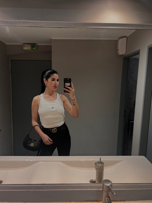 Have a good night 🤪 https://t.co/bUbwdZj2jE
