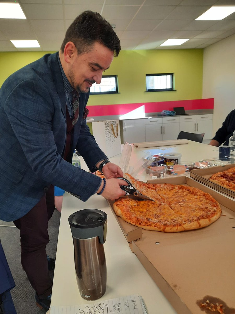 Ali Ross tweet media