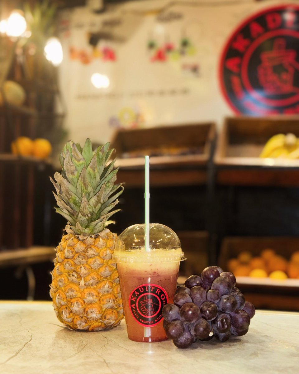 #akaditro on vous dit pas c’est le meilleur, mais prenez le temps de le tester 👌🏿. 
Jus: mélange de #raisin 🍇et #ananas 🍍

#fyp #foryou #Twitter #viral2023