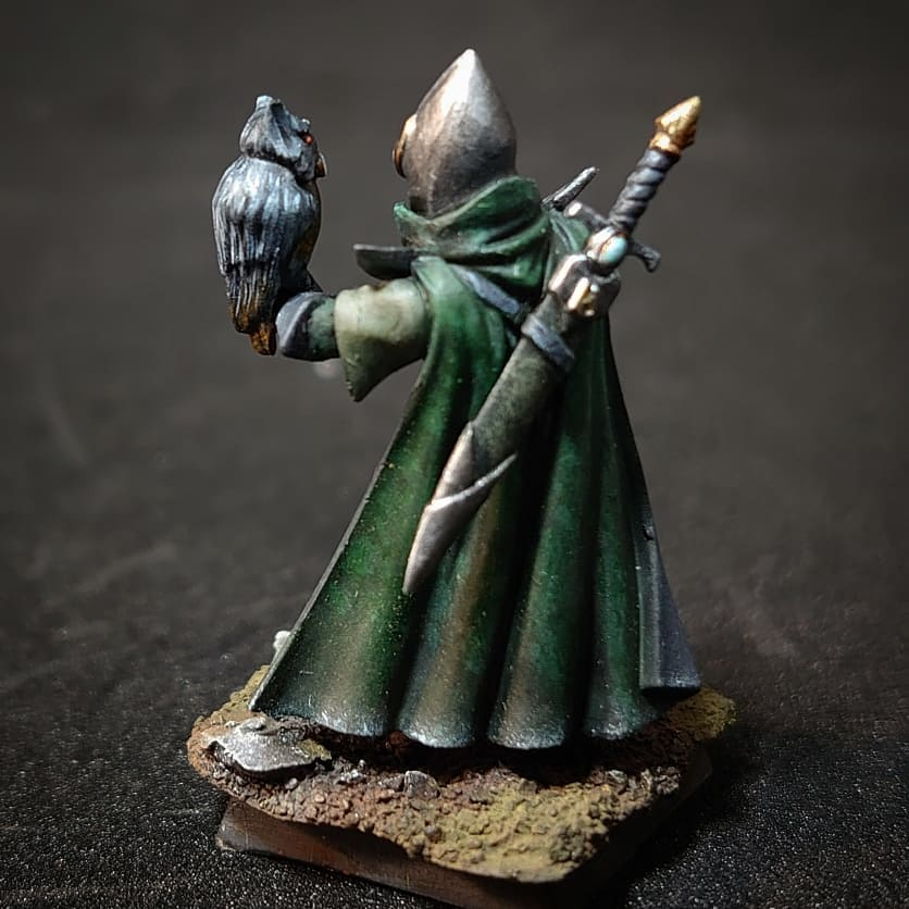 TheOWLPodcast's tweet photo. What's that, OWL? You're telling me Chris is actually back painting stuff and finishing up projects? 

Can't be. Although it's been quite cold, almost frozen over, lately.

(Photos from the finished Bolt thrower Chris made ages back, another one to come).

#WarhammerCommunity https://t.co/pWQucfgF5U