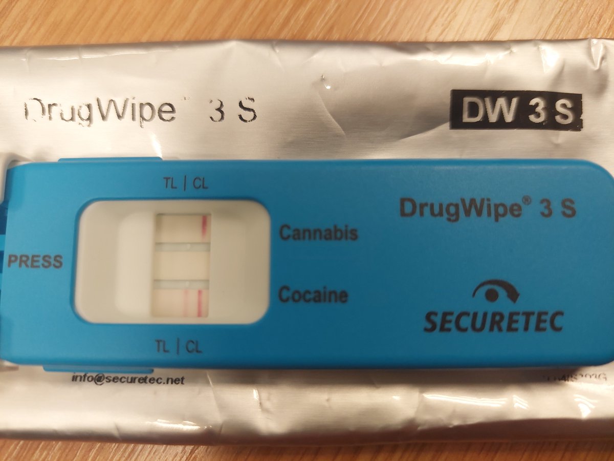 #RCRT stopped a car driving recklessly through #Woodbridge this evening and #arrested the driver after a positive @DrugWipeUK indicating Cocaine use #slowdown #dontdrugdrive @SuffolkPolice