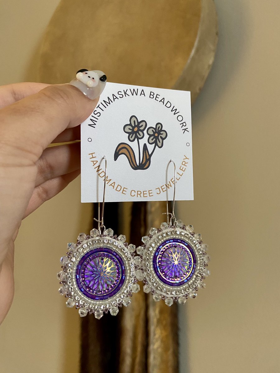 hangsangwjk's tweet photo. hey moots I have some earrings for sale, trying to get some more groceries before pay day next week π
I accept EMT (for Canada) & PayPal βοΈ
#indigenous #nativeARMY https://t.co/WWoyNeRXOV
