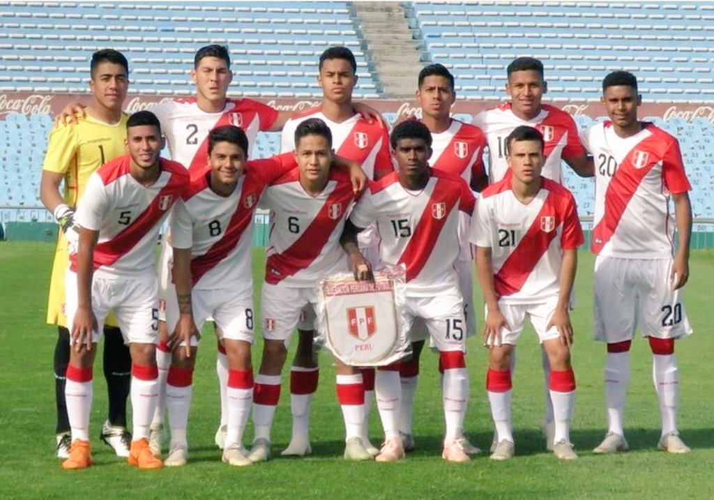 Jairo Concha, próximo a firmar por <a href="/Universitario/">Universitario</a>, se reencontrará con sus excompañeros del Sudamericano Sub-20 de Chile 2019, Marco Saravia, Christopher Olivares, José Bolívar y Diego Romero (estos dos últimos no aparecen en la foto). El equipo era dirigido por Daniel Ahmed.