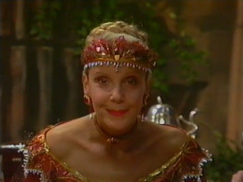 GavinWi79234383's tweet photo. RIP #GeorginaHale .... to those of us who were kids in the 90s #Tbag was a real favourite! https://t.co/mfspi3gmKf