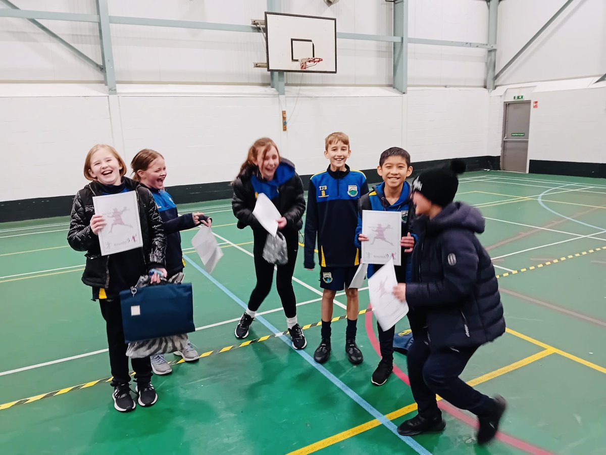 Waterprimary's tweet photo. 1st place for Team Water at the Year 5/6 Dodgeball competition! 👏 We’re looking forward to competing in the finals 💙💛 #superstars #proud https://t.co/S6RU4w8A5w