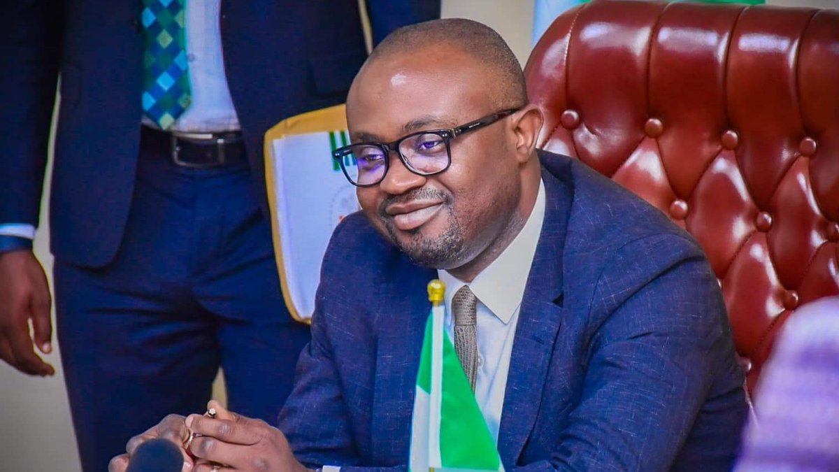 SaharaReporters's tweet photo. Young Progressives Party Gives Tinubu 48 Hours To Suspend Interior Minister, Tunji-Ojo Over Alleged Corruption | Sahara Reporters https://t.co/Ghaw2Lcz1r https://t.co/Fbx8r7IRKU