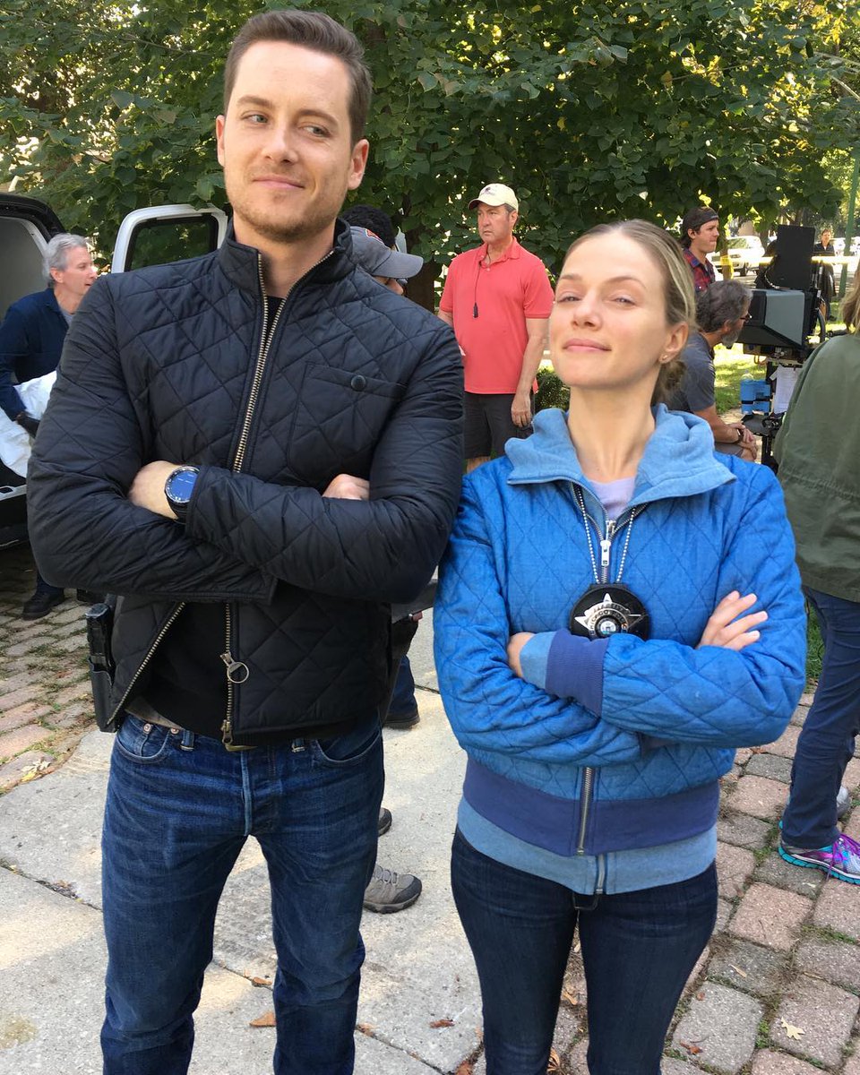 Ocelotl_Mx's tweet photo. ꧁365 Days of #Upstead/#Trasse: Day364꧂
🎬 Tracy & Jesse -bts 🫂🤍
#TracySpiridakos #JesseLeeSoffer #WeLoveYouJesse #WeLoveYouTracy #HaileyUpton #JayHalstead #UpsteadForever♾ #UpsteadEndGame #JayHalsteadReturn🙌#BringBackJesseLeeSoffer #BringBackJayHalstead #HalsteadBackForS11 https://t.co/UnG8TkSxHi