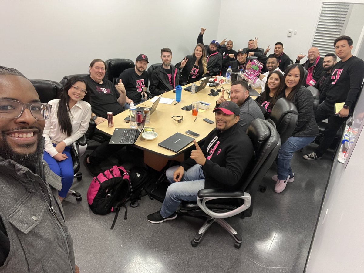 NijellJ's tweet photo. "🎉✨Yesterday's DFW West managers meeting was 🔥! 📈 The December growth was off the charts 📊🚀. Energized and ready to conquer 2024! 💪 #TMobile #DFWWest #GrowthGoals"
@thuychu09 @tobiastjones https://t.co/0bY3MOlP1r