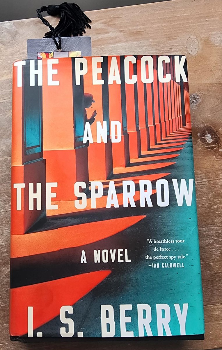 FlynnAlexanderr's tweet photo. New Year, the book counter starting over. After 55 last year, on the third of 2024 with The Peacock &The Sparrow.
What are you reading? Might I suggest Ellies Minotaur? Paperback coming soon
https://t.co/St8gXcWv1D
#ItsAGreatDayToRead #Thrillers https://t.co/ldbwJiIfQN