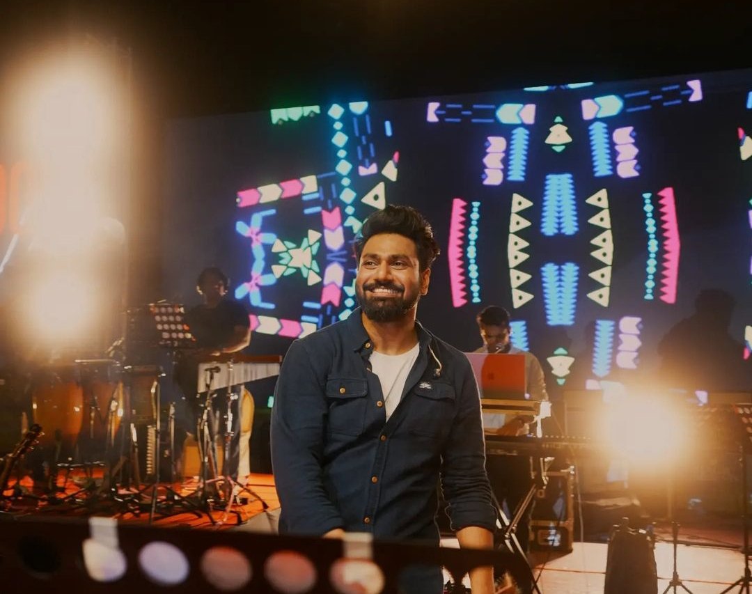 manishxgiri's tweet photo. To my most beloved music composer, may this day be as beautiful and harmonious as your compositions, filled with the same magic and brilliance that you infuse into your music. Cheers to your exceptional talent, today and always! Happy birthday @Mithoon11 sir ❤️ https://t.co/MEgErlVAED