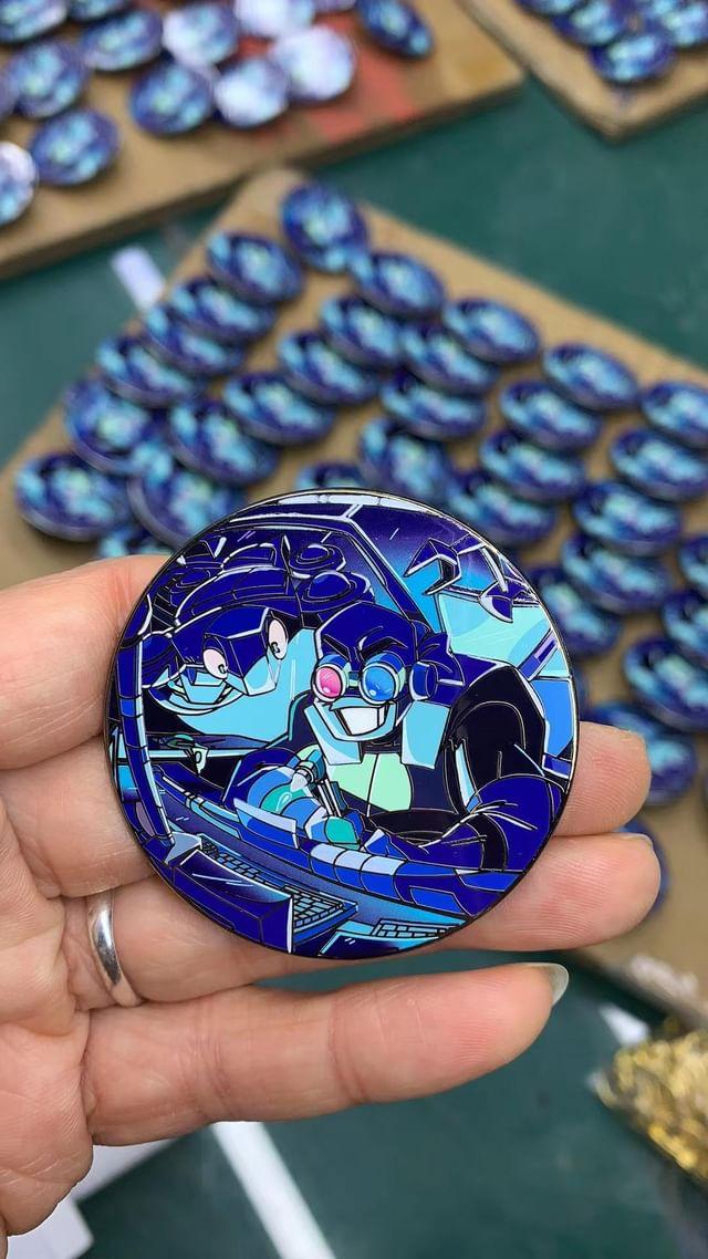 AAAAAAAAAAAAH CAN'T WAIT TIL THEY GET HERE!!! 😍😍😍😍😍😍😍😍

exclusive design purchased and used with permission from @funneylizzie 

#ROTTMNT #rottmntart #rottmntdonnie #rottmntpin #enamelpins #enamelpin #pincollector #pincollecting #pincollection