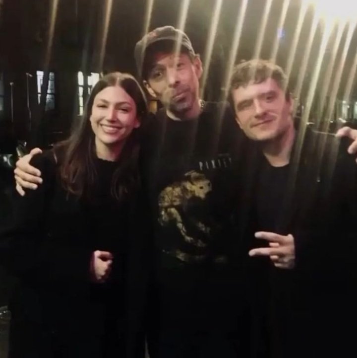 corberozahir's tweet photo. vou pendurar essa foto na minha testa https://t.co/TNrMetCrmh
