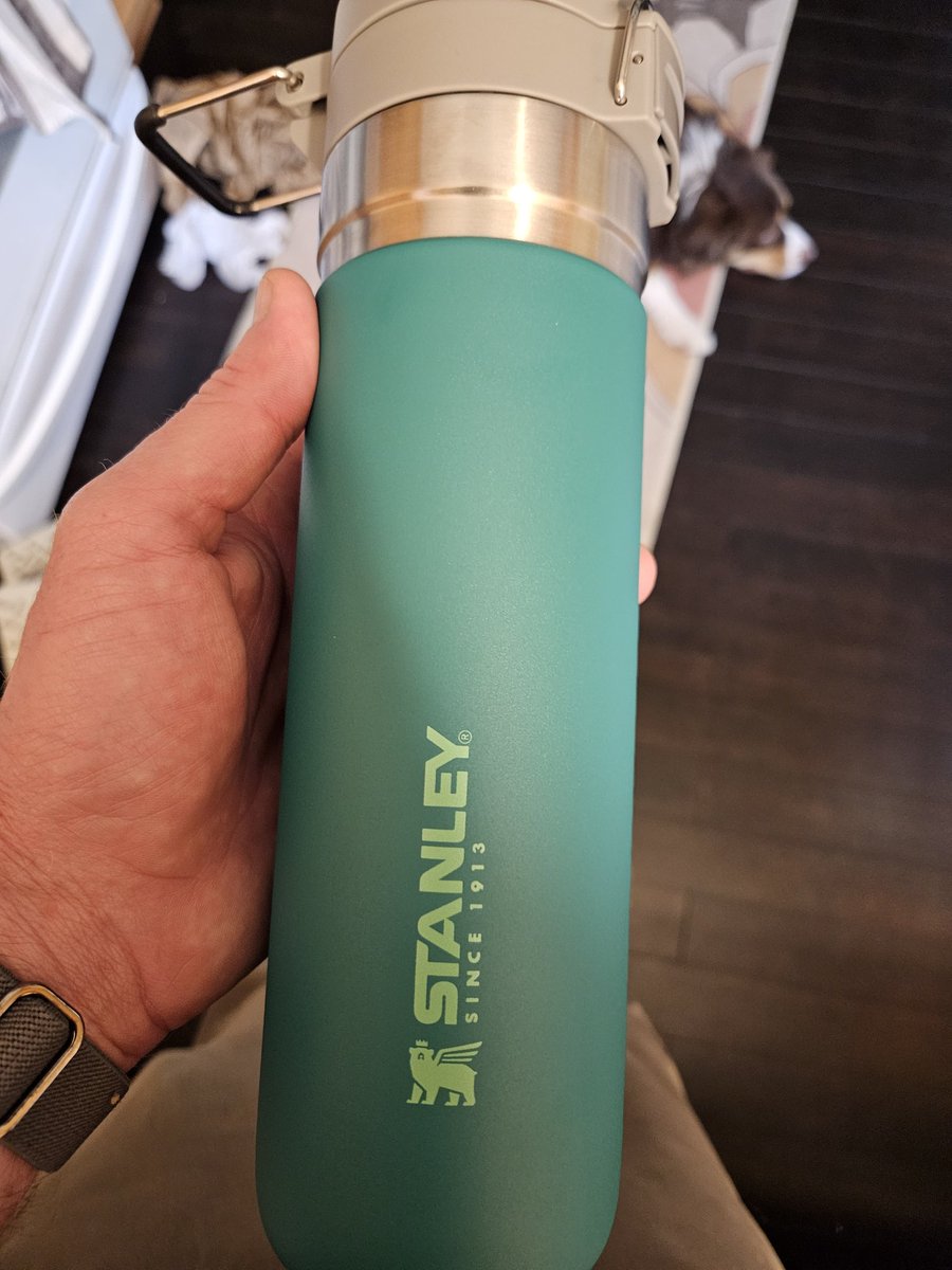 JoeKussmann's tweet photo. @StanleyBrand going above and beyond once again. Had a broken lid on one of my old water bottles, and they didn't have the lid replacement, so they sent a brand new 24oz bottle. 
Good enough for my Pap. Good enough for me. Customer for life #morethanafad #stanley https://t.co/lWMDyeBkhF