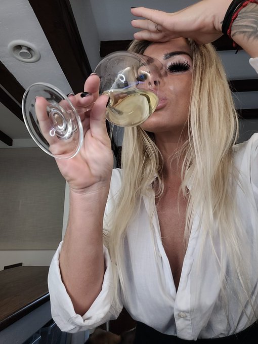 im online #showuptv #camgirl #webcam https://t.co/053xP6MlNw https://t.co/Cqkv7LwGy3<a href="/tag/showuptv"class="tags">#showuptv</a><a href="/tag/camgirl"class="tags">#camgirl</a><a href="/tag/webcam"class="tags">#webcam</a>