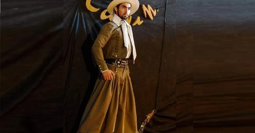 - Rosario de la Frontera

Tomas Vargas un Rosarino en Cosquín
hsnoticias.com.ar/notis.php?idNo…