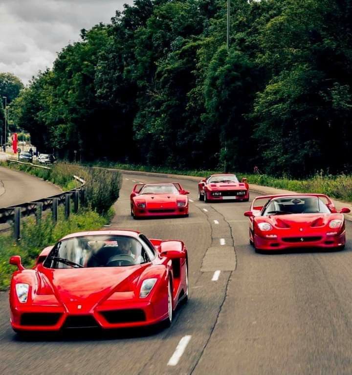 🔴 #FerrariFriday  👊