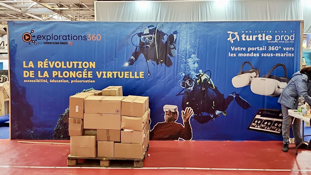 Xplorations360's tweet photo. ⭐️⭐️ Événement ⭐️⭐️ : J-1️⃣ avant le @Salon_Plongee 🦈 et l’équipe @_xplorations360 a vu les choses en grand pour être vu 🤩

?! 𝐂’𝐞s𝐭 𝐥a g𝐫a𝐧d𝐞 𝐜l𝐚s𝐬e ?!

➲  On compte sur vous pour venir parler plongée virtuelle 🤿, #Simulation, #Immersion, etc … https://t.co/iCmZ4Vk4S0