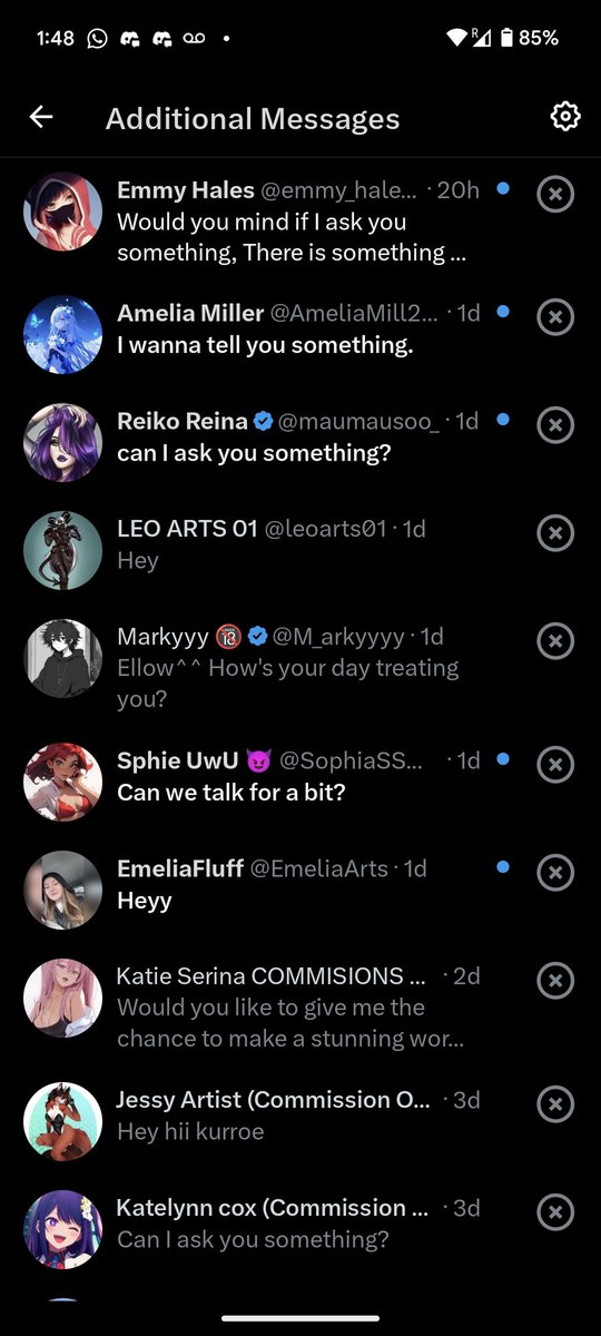 ⚠️ ⚠️ BEWARE ⚠️⚠️
The new bot scam going around ! These supposed 'artists' doing "commissions" reach out to you in the hopes of drawing things for you... 

Some even reached me on TeleGrum! Don't fall for this!