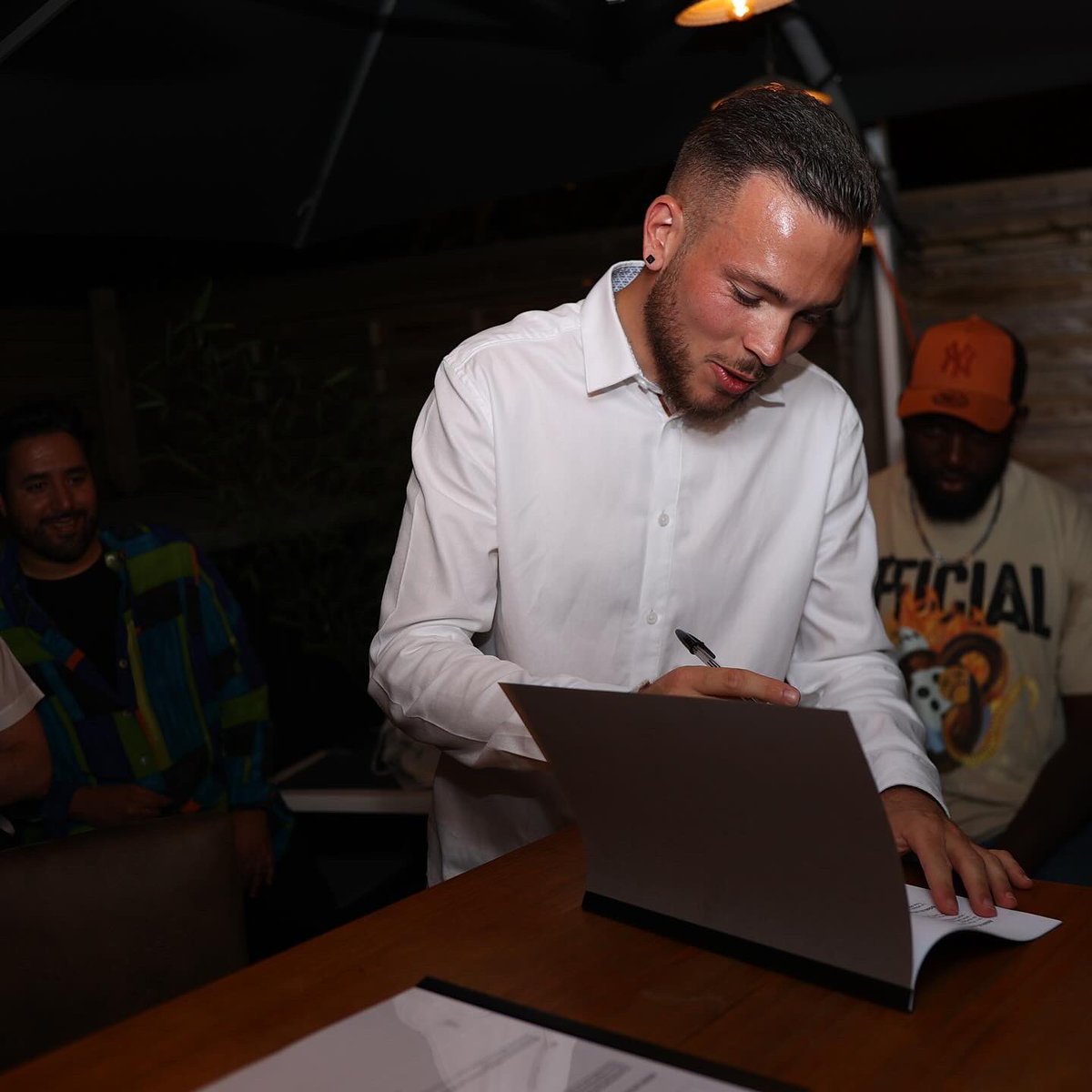 Les contrats sont signés ✍🏼✅🚀

#label #signature #macadam