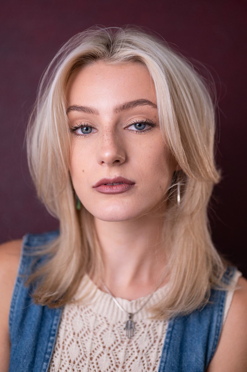 Long time no post!

New headshots by the amazing <a href="/jakestwrt_/">Jake Stewart</a> 🤍

what would you cast me as? 

#seekingrepresentation #actress #headshot