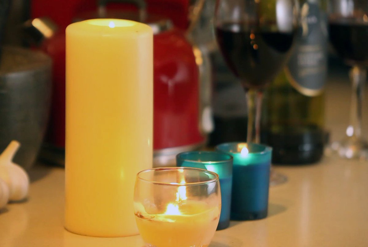 LancashireFRS's tweet photo. If you light candles in your home, please remember to extinguish all candles fully, before you leave the room or go to bed ๐ฏ
We recommend using flameless candles โ which use LEDs to minimise the fire risks in your home.
#CandleSafety #FireSafetyAtHome #ExtinguishCandles https://t.co/jIcSn5LQzv