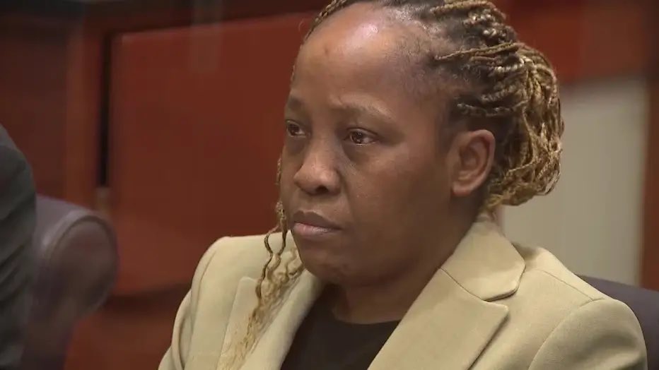 Today the jury found defendant #TeresaBlack not guilty on charges related to the death of her son 2 decades ago including felony murder, 2 counts of cruelty to children, aggravated assault but she was found guilty for concealing the death of another. 

#williamhamilton #verdict