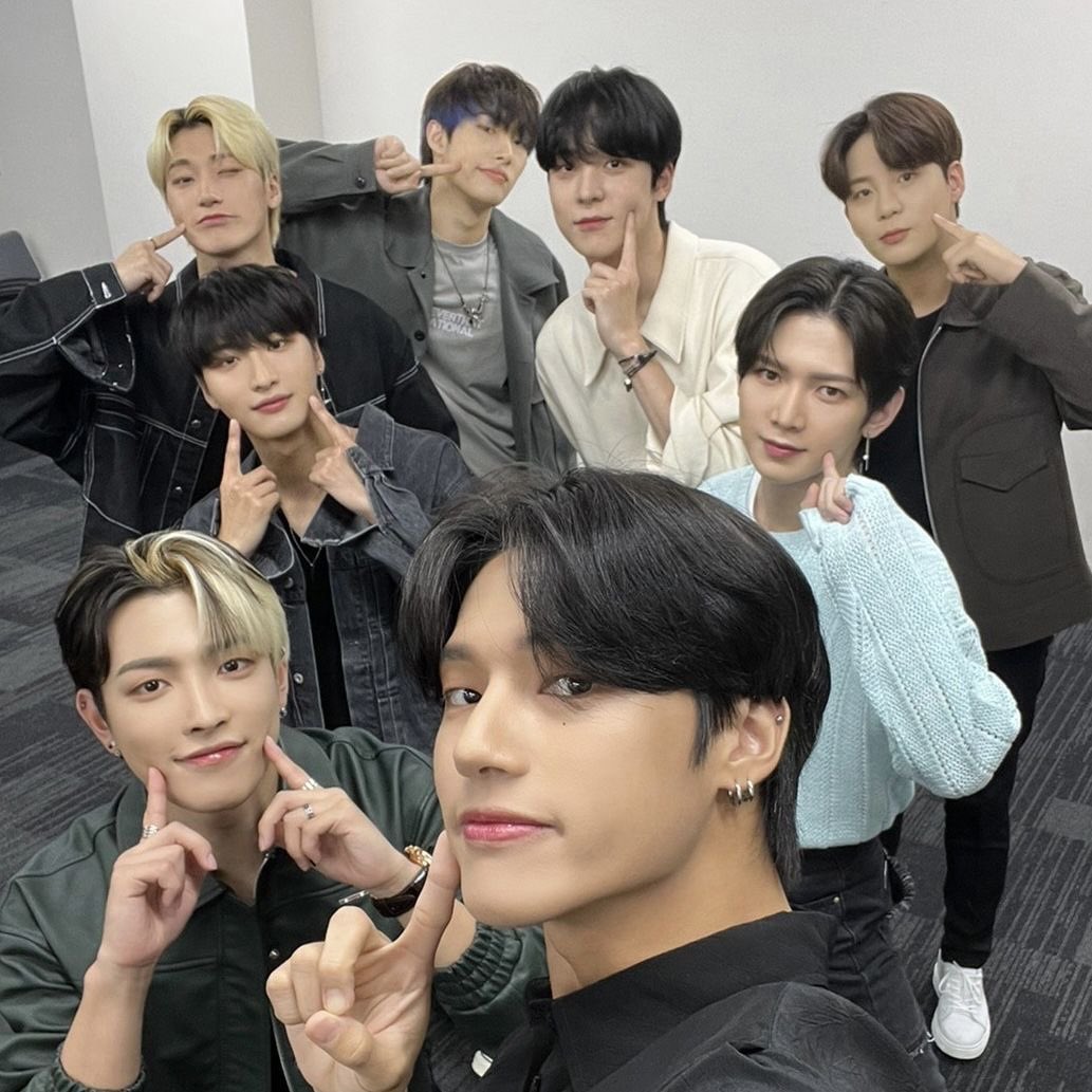 jhangelic's tweet photo. my favourite ateez pics: chaotic version with zero context https://t.co/xMziBggOUU